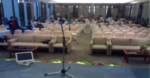 มินิคอนเสิร์ต พร้อมระบบไฟเวทีเต็มรูปแบบ
